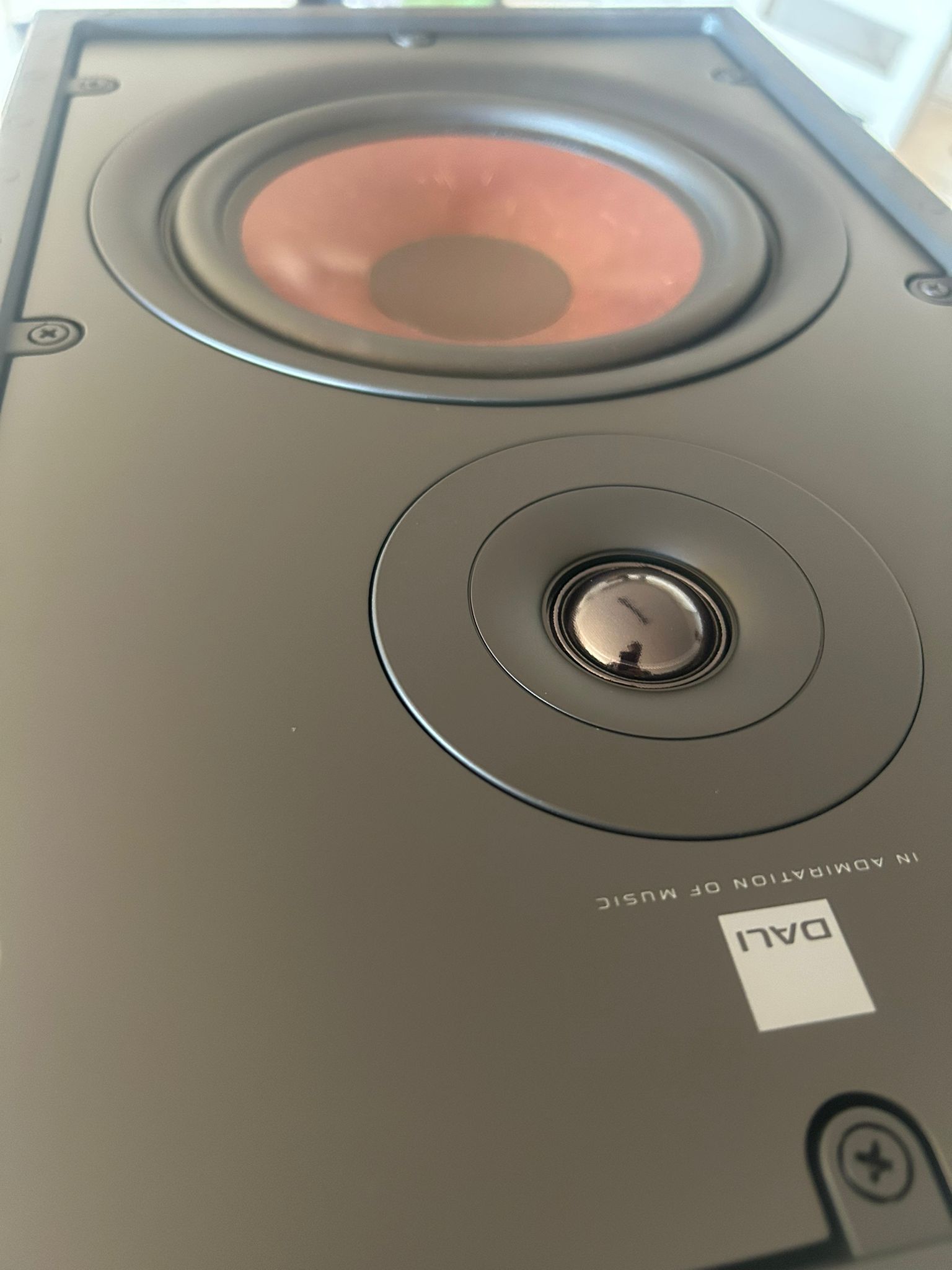 Dźwięk, który dopełnia Twój dom – tak właśnie wygląda nowoczesny komfort!